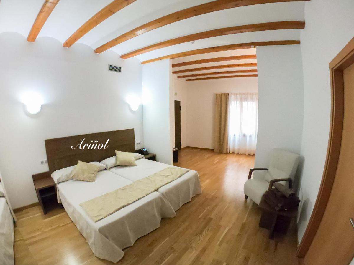 Hotel Baron Andilla Valdealgorfa ภายนอก รูปภาพ