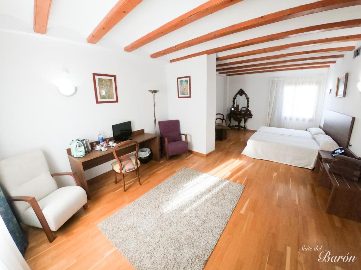 Hotel Baron Andilla Valdealgorfa ภายนอก รูปภาพ