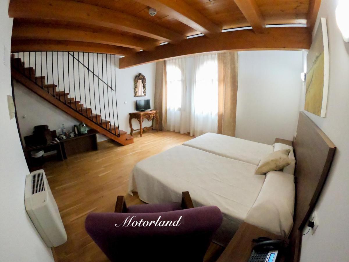 Hotel Baron Andilla Valdealgorfa ภายนอก รูปภาพ