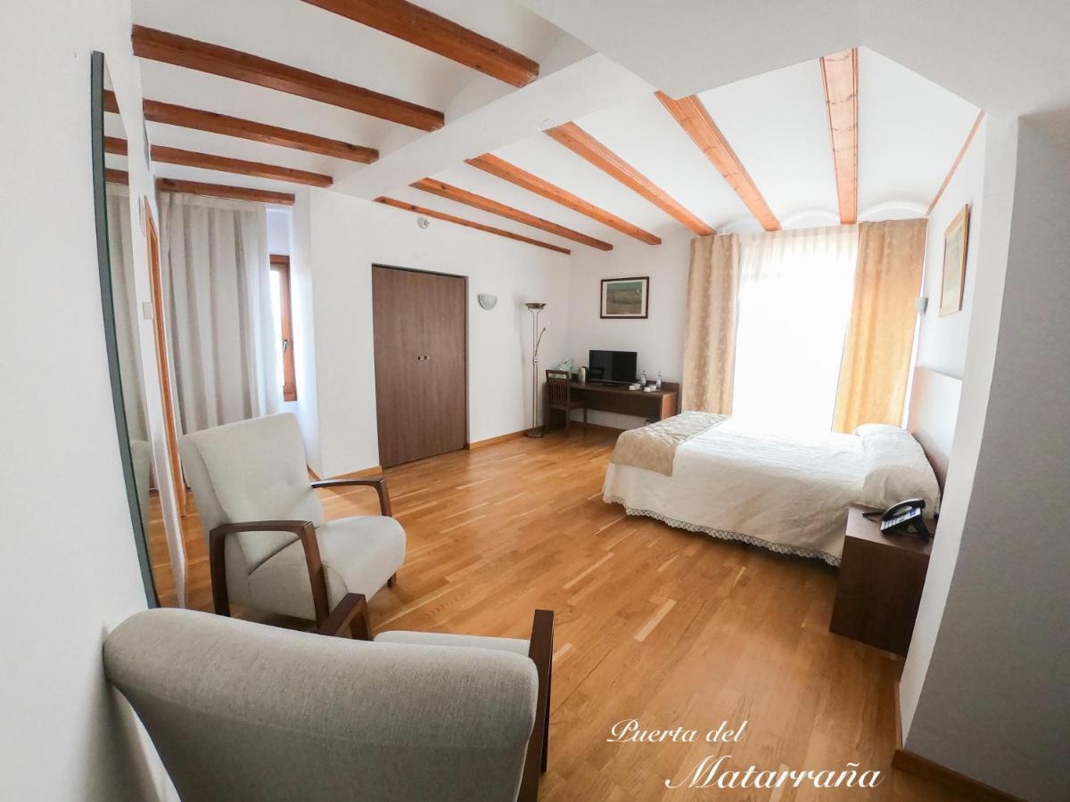 Hotel Baron Andilla Valdealgorfa ภายนอก รูปภาพ