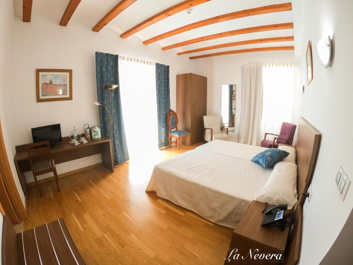 Hotel Baron Andilla Valdealgorfa ภายนอก รูปภาพ
